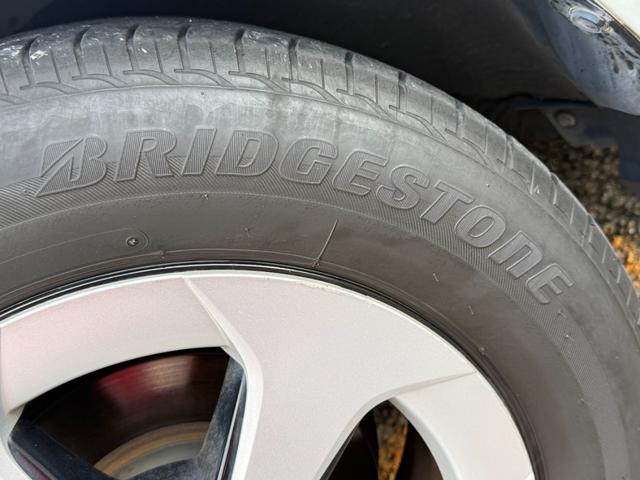 プリウス Ｇ　最終後期型／レーダークルーズ／純正ナビ／ＴＶ／Ｂｌｕｅｔｏｏｔｈ／バックカメラ／純正ドラレコ／ＥＴＣ車載器／衝突軽減ブレーキ／パワーシート／ハーフレザー／キー２個／ＨＩＤ／Ｆフォグランプ／車検整備付（73枚目）