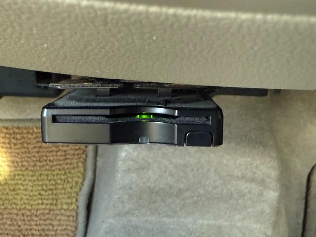 エッセ Ｘ　ユーザー様下取車／禁煙車／ＥＴＣ車載器／キーレス／電動格納ミラー／オートエアコン／４速オートマ／タイミングチェーン／パワーウィンドウ／純正ＣＤオーディオ／盗難防止装置／フロアマット／車検整備付／保証付（2枚目）