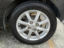 純正アルミホイールを装備