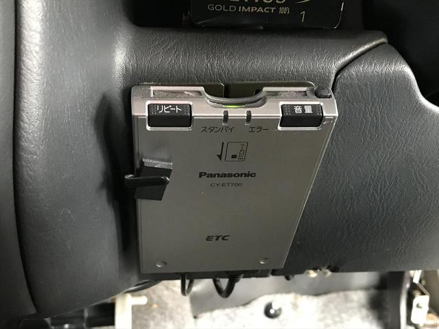 ジムニー ランドベンチャー　リフトアップ車　社外アルミホイール　オーバーフェンダー　　ＥＴＣ　マニュアルエアコン　パワーウィンドウ　電動格納ミラー　前席両側エアバック　ＣＤチューナー　パールホワイト（12枚目）