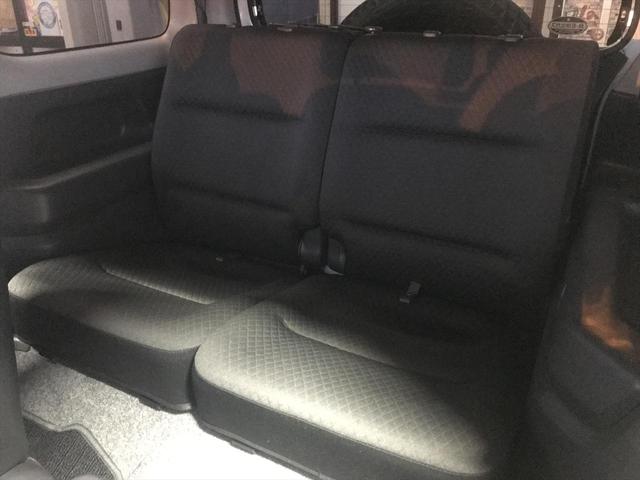 ジムニー ランドベンチャー　リフトアップ車　社外アルミホイール　オーバーフェンダー　　ＥＴＣ　マニュアルエアコン　パワーウィンドウ　電動格納ミラー　前席両側エアバック　ＣＤチューナー　パールホワイト（16枚目）