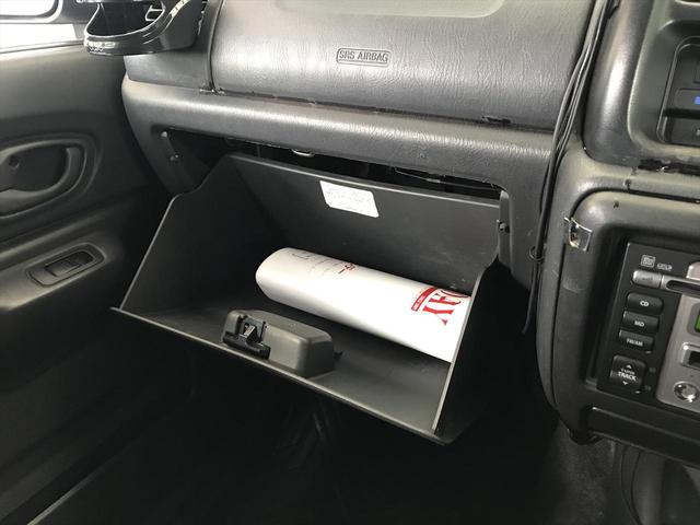 ジムニー ランドベンチャー　リフトアップ車　社外アルミホイール　オーバーフェンダー　　ＥＴＣ　マニュアルエアコン　パワーウィンドウ　電動格納ミラー　前席両側エアバック　ＣＤチューナー　パールホワイト（24枚目）