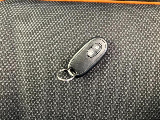 ハスラー Ｇ　ナビ　テレビ　バックカメラ　ＨＩＤヘッドライト　レーダーブレーキ　ブレーキアシスト　スマートキー　プッシュスタート　シートヒーター　フルフラットシート　ベンチシート　電動格納ミラー　純正ホイール（25枚目）