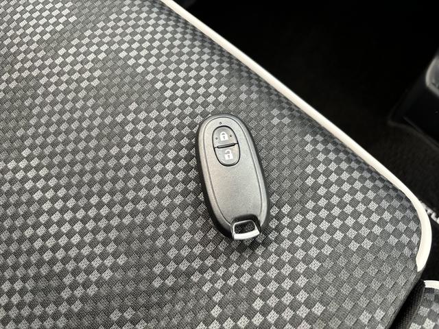 ハスラー Ｇ　当社ユーザー様下取車　ワンオーナー　禁煙車　ナビ　テレビ　レーダーブレーキ　ブレーキアシスト　アイドリングストップ　スマートキー　プッシュスタート　シートヒーター　フルフラットシート　ベンチシート（20枚目）