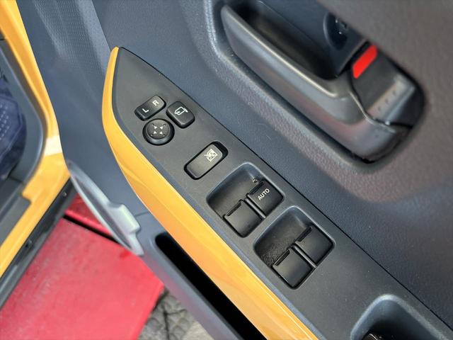 ハスラー Ｇ　当社ユーザー様下取車　ワンオーナー車　禁煙車　ナビ　テレビ　ＥＴＣ　アイドリングストップ　レーダーブレーキ　ブレーキアシスト　スマートキー　プッシュスタート　シートヒーター　フルフラットシート　ＡＢＳ（20枚目）