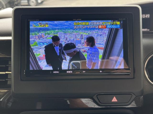 Ｎ－ＢＯＸカスタム Ｇ・Ｌホンダセンシング　ワンオーナー　ナビ　フルセグＴＶ　ＣＤ＆ＤＶＤ　バックカメラ　前後ドラレコ　ＥＴＣ　左パワースライド　純正アルミ（12枚目）