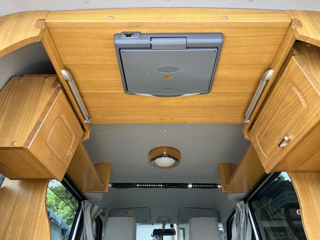 エブリイ ジョインターボ　車中泊仕様　畳調ベッドマット　ナビ　フルセグＴＶ　ドラレコ　後席モニター　　流し台　給排水タンク　サブバッテリー　外部充電（24枚目）