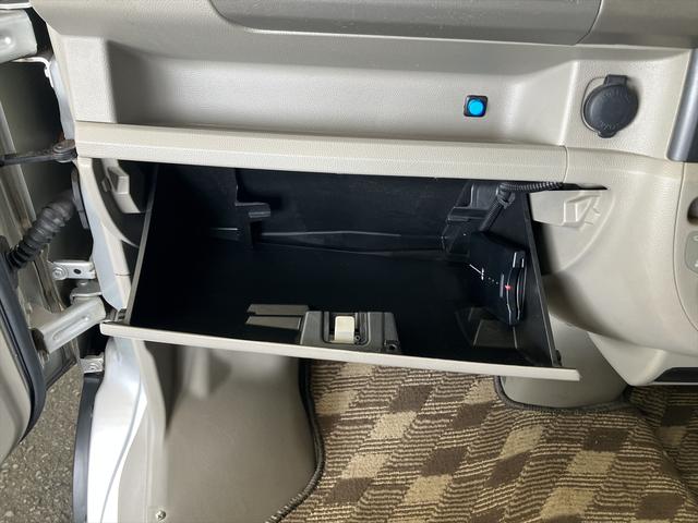 エブリイ ジョインターボ　車中泊仕様　畳調ベッドマット　ナビ　フルセグＴＶ　ドラレコ　後席モニター　　流し台　給排水タンク　サブバッテリー　外部充電（42枚目）