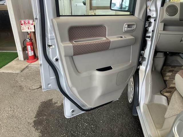 エブリイ ジョインターボ　車中泊仕様　畳調ベッドマット　ナビ　フルセグＴＶ　ドラレコ　後席モニター　　流し台　給排水タンク　サブバッテリー　外部充電（43枚目）