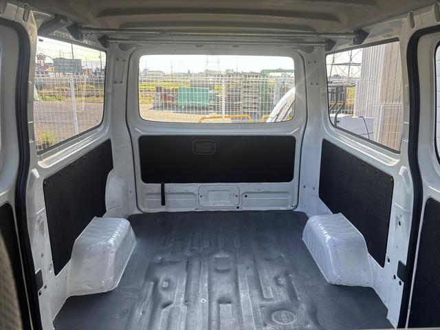 ＮＶ３５０キャラバンバン ロングＤＸ　ＥＸパッケージ　エマージェンシーブレーキ　純正ナビ　バックカメラ　ＬＥＤヘッド　ＥＴＣ　バンパー同色　３人乗（35枚目）