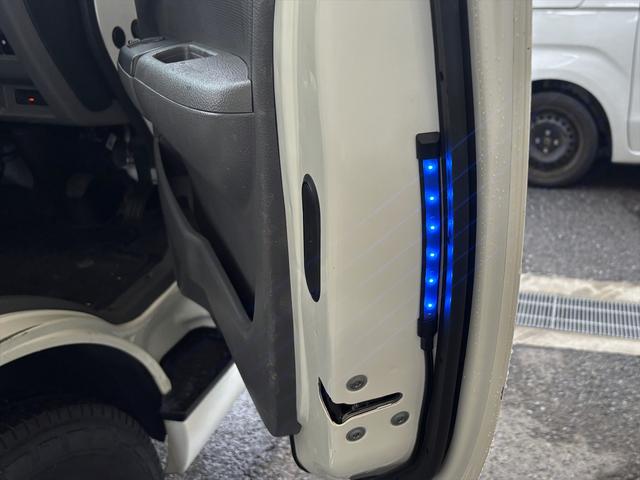 ＮＶ３５０キャラバンバン ロングＤＸ　ＥＸパッケージ　エマージェンシーブレーキ　純正ナビ　バックカメラ　ＬＥＤヘッド　ＥＴＣ　バンパー同色　３人乗（52枚目）
