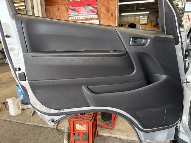 レジアスエースバン ロングDX 3人乗 ガソリン 走行7万キロ台 ETC(43枚目)