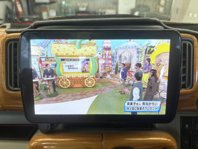 エブリイワゴン ＰＺターボスペシャル　９インチナビ　アルパイン後席モニター　フルセグ　ＣＤ＆ＤＶＤ　社外アルミ　バックカメラ　ＥＴＣ　前後ドライブレコーダー　ベッドキット　両側電動スライド　プッシュスタート　ルーフキャリア（11枚目）