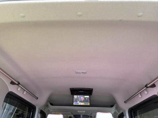 エブリイワゴン ＰＺターボスペシャル　９インチナビ　アルパイン後席モニター　フルセグ　ＣＤ＆ＤＶＤ　社外アルミ　バックカメラ　ＥＴＣ　前後ドライブレコーダー　ベッドキット　両側電動スライド　プッシュスタート　ルーフキャリア（32枚目）