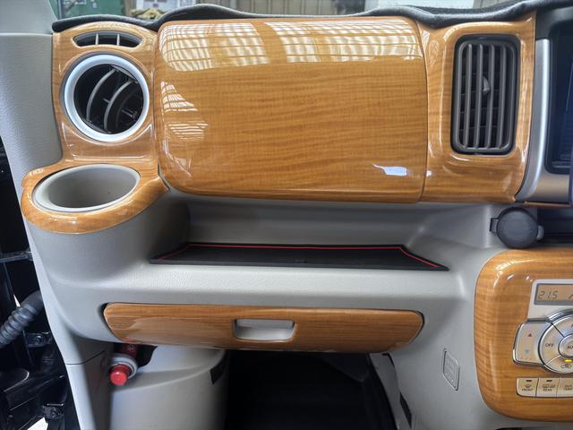 エブリイワゴン ＰＺターボスペシャル　９インチナビ　アルパイン後席モニター　フルセグ　ＣＤ＆ＤＶＤ　社外アルミ　バックカメラ　ＥＴＣ　前後ドライブレコーダー　ベッドキット　両側電動スライド　プッシュスタート　ルーフキャリア（35枚目）