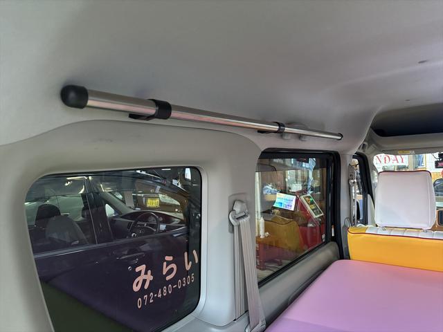 エブリイワゴン ＰＺターボスペシャル　９インチナビ　アルパイン後席モニター　フルセグ　ＣＤ＆ＤＶＤ　社外アルミ　バックカメラ　ＥＴＣ　前後ドライブレコーダー　ベッドキット　両側電動スライド　プッシュスタート　ルーフキャリア（42枚目）