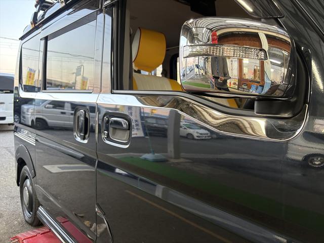 エブリイワゴン ＰＺターボスペシャル　９インチナビ　アルパイン後席モニター　フルセグ　ＣＤ＆ＤＶＤ　社外アルミ　バックカメラ　ＥＴＣ　前後ドライブレコーダー　ベッドキット　両側電動スライド　プッシュスタート　ルーフキャリア（49枚目）