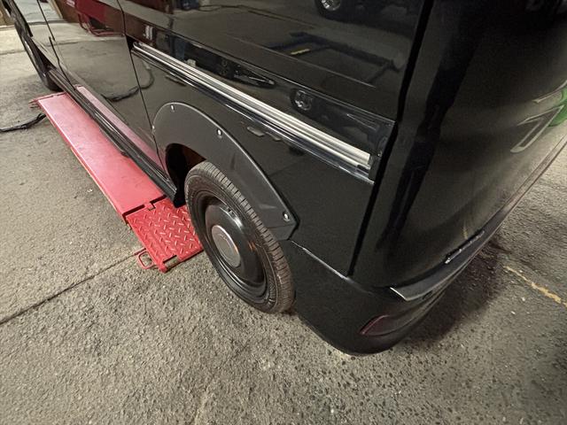 エブリイワゴン ＰＺターボスペシャル　９インチナビ　アルパイン後席モニター　フルセグ　ＣＤ＆ＤＶＤ　社外アルミ　バックカメラ　ＥＴＣ　前後ドライブレコーダー　ベッドキット　両側電動スライド　プッシュスタート　ルーフキャリア（58枚目）