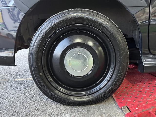 エブリイワゴン ＰＺターボスペシャル　９インチナビ　アルパイン後席モニター　フルセグ　ＣＤ＆ＤＶＤ　社外アルミ　バックカメラ　ＥＴＣ　前後ドライブレコーダー　ベッドキット　両側電動スライド　プッシュスタート　ルーフキャリア（63枚目）