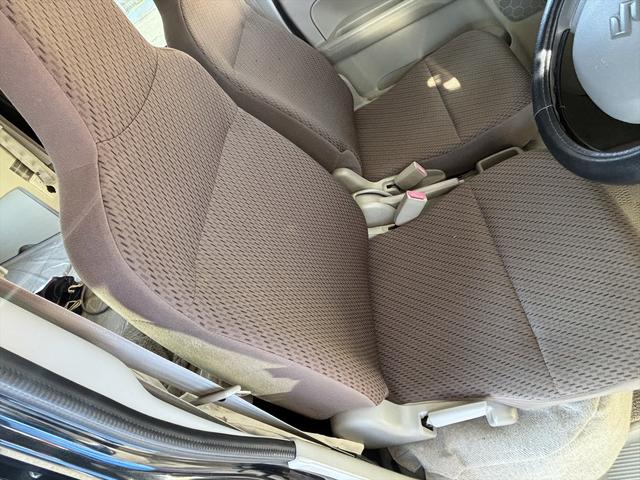 エブリイ ＰＣリミテッド　車中泊仕様　岡モータース＜ミニチュアクルーズＳＶ＞　ワンオーナー　リクライニングベッド　ソーラーパネル　外部充電　シンク　走行充電　サブバッテリー２個　間接照明　ナビ　ＴＶ　バックカメラ　ＥＴＣ（42枚目）