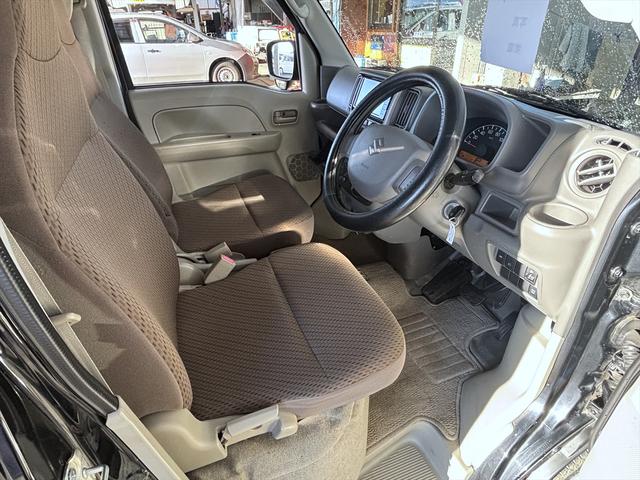 エブリイ ＰＣリミテッド　車中泊仕様　岡モータース＜ミニチュアクルーズＳＶ＞　ワンオーナー　リクライニングベッド　ソーラーパネル　外部充電　シンク　走行充電　サブバッテリー２個　間接照明　ナビ　ＴＶ　バックカメラ　ＥＴＣ（44枚目）