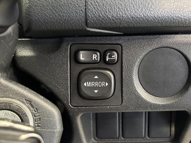 ハイエースバン ロングＤＸ　同色バンパー　後席クーラー　電格ミラー　前後ソナー　ナビ　フルセグＴＶ　バックカメラ　ＣＤ＆ＤＶＤ　ＥＴＣ　フォグランプ（17枚目）