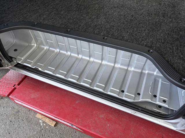 ハイエースバン ロングＤＸ　同色バンパー　後席クーラー　電格ミラー　前後ソナー　ナビ　フルセグＴＶ　バックカメラ　ＣＤ＆ＤＶＤ　ＥＴＣ　フォグランプ（36枚目）