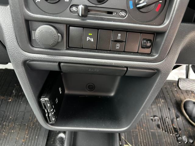 NT100クリッパートラック DX エアコン パワステ ワンオーナー ヘッドライトレベライザー オートマ(37枚目)