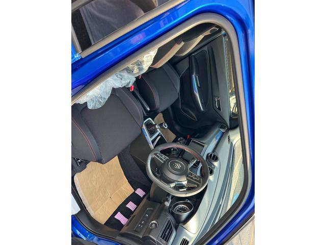 スイフトスポーツ ＺＣ３３Ｓ　ファイナルエディション　ハイパーＥＣＵ１８０馬力コンプリート　ＧＺＯＸボディガラスコート済み　運転席シートヒーター　アルミホイール　横滑り防止　衝突安全ブレーキ　衝突安全ボディ　オートライト　アダクティブクルーズコントロール（8枚目）