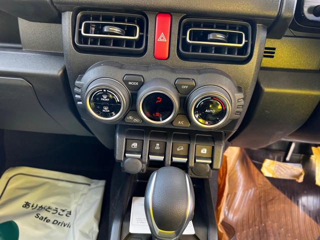 ジムニー XC ノマド純正色シズリングレッドメタリックペイント 届出済未使用車 インタークーラーターボ衝突被害軽減ブレーキデュアルセンサーブレーキサポートエアバッグ運転席・助手席・サイド(6枚目)