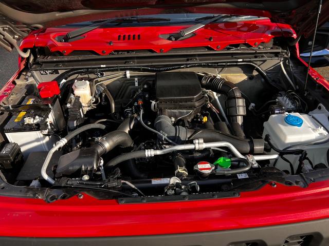 ジムニー XC ノマド純正色シズリングレッドメタリックペイント 届出済未使用車 インタークーラーターボ衝突被害軽減ブレーキデュアルセンサーブレーキサポートエアバッグ運転席・助手席・サイド(8枚目)