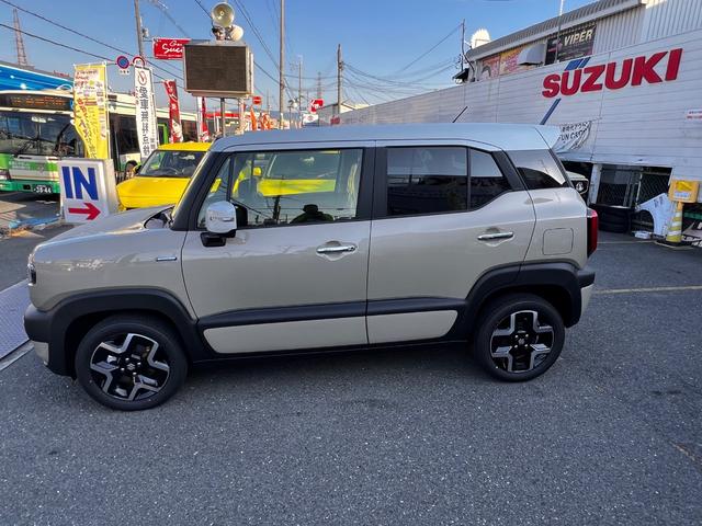 クロスビー ハイブリッドMZ アップグレードパッケージ装着車 全方位モニター用メモリーナビゲーション・スズキコネクト対応通信機装着車デュアルセンサーブレーキサポートII運転席・助手席・サイド・カーテン(9枚目)