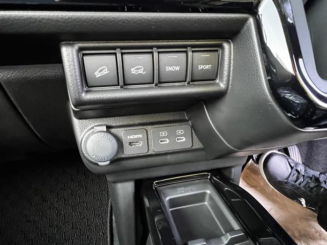 クロスビー ハイブリッドMZ アップグレードパッケージ装着車 全方位モニター用メモリーナビゲーション・スズキコネクト対応通信機装着車デュアルセンサーブレーキサポートII運転席・助手席・サイド・カーテン(11枚目)