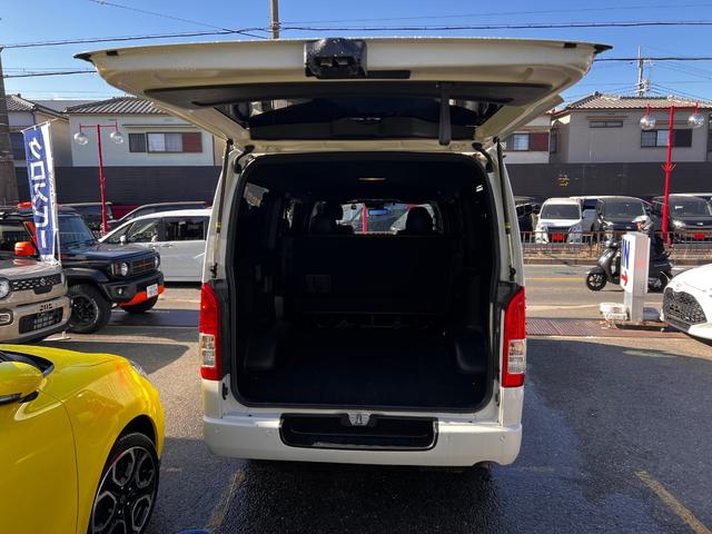 ハイエースバン スーパーＧＬ　ダークプライムＩＩ　ロングボディ　ディーゼルターボ　法人１オーナー両側パワースライドドア．デジタルインナーミラーユピテルドラレコパノラミックビューモニター　プリクラッシュブレーキ　車線逸脱警報装置　横滑り防止装置（29枚目）
