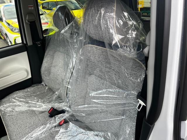 ムーヴキャンバス ストライプスＧ　衝突軽減　両側電動スライドドア　シートヒーター　ＬＥＤヘッド・フォグ　オートエアコン　オートライト　スマートキー　アイドリングストップ　横滑り防止　シートリフター　バニティミラー（3枚目）