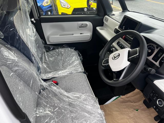 ムーヴキャンバス ストライプスＧ　衝突軽減　両側電動スライドドア　シートヒーター　ＬＥＤヘッド・フォグ　オートエアコン　オートライト　スマートキー　アイドリングストップ　横滑り防止　シートリフター　バニティミラー（56枚目）