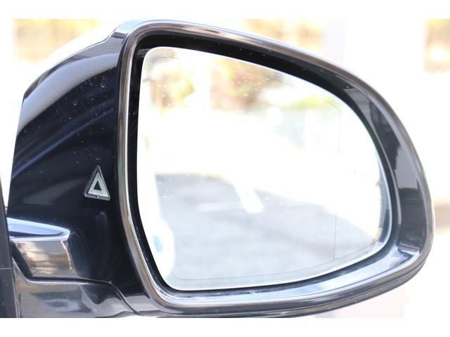 Ｘ５ リミテッドホワイト　２年間保証付　限定車　電動サンルーフ　黒革シート　シートヒーター　ハーマンカードン　ソフトクローズ　純正ＨＤＤナビ　地デジＴＶ　サラウンドビュー　純正２０インチＡＷ　パワーバックドア　ＡＣＣ　ＥＴＣ（11枚目）