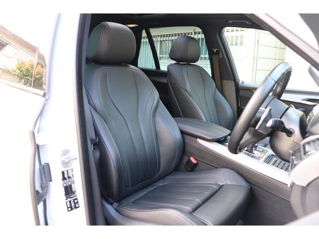 Ｘ５ リミテッドホワイト　２年間保証付　限定車　電動サンルーフ　黒革シート　シートヒーター　ハーマンカードン　ソフトクローズ　純正ＨＤＤナビ　地デジＴＶ　サラウンドビュー　純正２０インチＡＷ　パワーバックドア　ＡＣＣ　ＥＴＣ（22枚目）