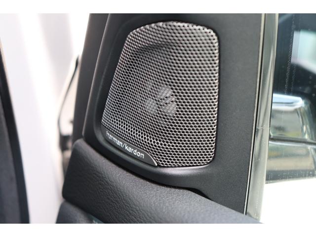 Ｘ５ リミテッドホワイト　２年間保証付　限定車　電動サンルーフ　黒革シート　シートヒーター　ハーマンカードン　ソフトクローズ　純正ＨＤＤナビ　地デジＴＶ　サラウンドビュー　純正２０インチＡＷ　パワーバックドア　ＡＣＣ　ＥＴＣ（32枚目）