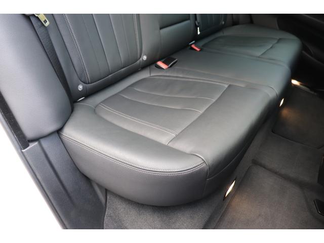 Ｘ５ リミテッドホワイト　２年間保証付　限定車　電動サンルーフ　黒革シート　シートヒーター　ハーマンカードン　ソフトクローズ　純正ＨＤＤナビ　地デジＴＶ　サラウンドビュー　純正２０インチＡＷ　パワーバックドア　ＡＣＣ　ＥＴＣ（48枚目）