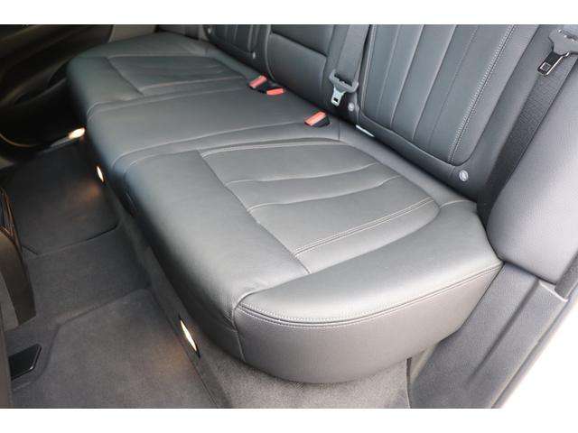 Ｘ５ リミテッドホワイト　２年間保証付　限定車　電動サンルーフ　黒革シート　シートヒーター　ハーマンカードン　ソフトクローズ　純正ＨＤＤナビ　地デジＴＶ　サラウンドビュー　純正２０インチＡＷ　パワーバックドア　ＡＣＣ　ＥＴＣ（53枚目）