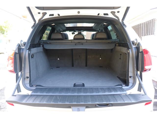 Ｘ５ リミテッドホワイト　２年間保証付　限定車　電動サンルーフ　黒革シート　シートヒーター　ハーマンカードン　ソフトクローズ　純正ＨＤＤナビ　地デジＴＶ　サラウンドビュー　純正２０インチＡＷ　パワーバックドア　ＡＣＣ　ＥＴＣ（62枚目）