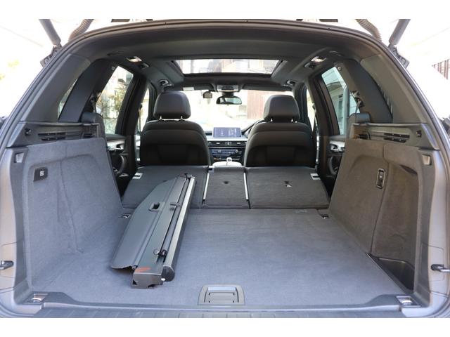 Ｘ５ リミテッドホワイト　２年間保証付　限定車　電動サンルーフ　黒革シート　シートヒーター　ハーマンカードン　ソフトクローズ　純正ＨＤＤナビ　地デジＴＶ　サラウンドビュー　純正２０インチＡＷ　パワーバックドア　ＡＣＣ　ＥＴＣ（65枚目）