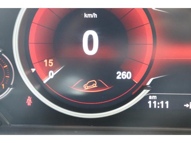 Ｘ５ リミテッドホワイト　２年間保証付　限定車　電動サンルーフ　黒革シート　シートヒーター　ハーマンカードン　ソフトクローズ　純正ＨＤＤナビ　地デジＴＶ　サラウンドビュー　純正２０インチＡＷ　パワーバックドア　ＡＣＣ　ＥＴＣ（74枚目）