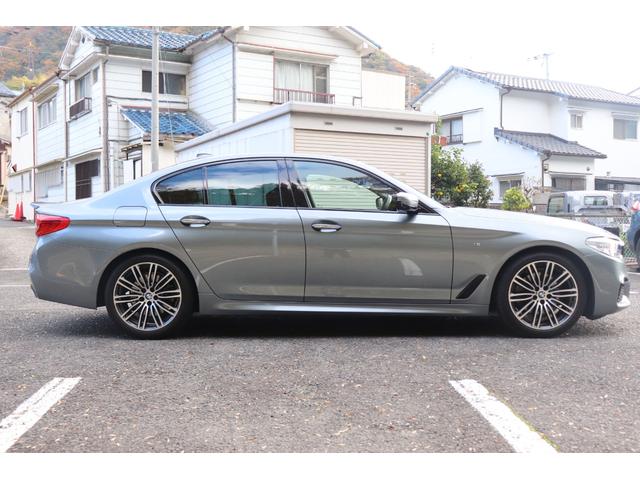 5シリーズ 523i Mスポーツ 2年間保証付 黒革シート シートヒーター&ベンチレーション シートマッサージ機能 ソフトクローズ アダプティブLEDヘッドライト オートトランク 地デジTV 全方位カメラ Hifiスピーカー ACC(5枚目)