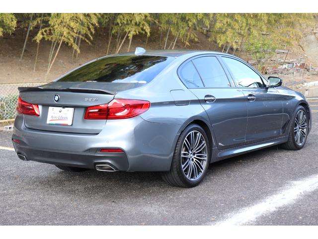 5シリーズ 523i Mスポーツ 2年間保証付 黒革シート シートヒーター&ベンチレーション シートマッサージ機能 ソフトクローズ アダプティブLEDヘッドライト オートトランク 地デジTV 全方位カメラ Hifiスピーカー ACC(6枚目)