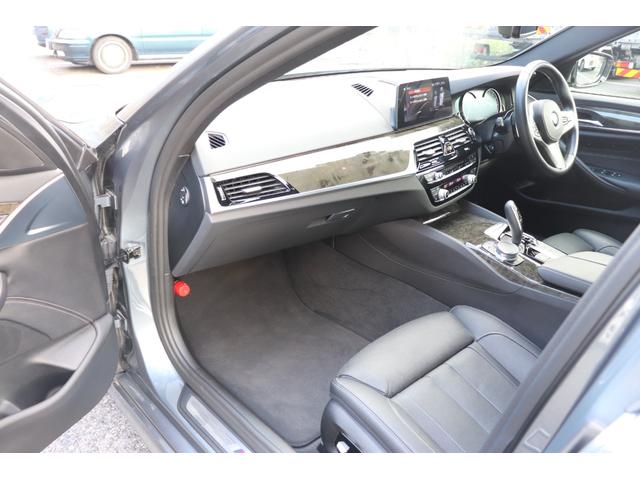 5シリーズ 523i Mスポーツ 2年間保証付 黒革シート シートヒーター&ベンチレーション シートマッサージ機能 ソフトクローズ アダプティブLEDヘッドライト オートトランク 地デジTV 全方位カメラ Hifiスピーカー ACC(41枚目)