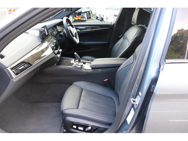 5シリーズ 523i Mスポーツ 2年間保証付 黒革シート シートヒーター&ベンチレーション シートマッサージ機能 ソフトクローズ アダプティブLEDヘッドライト オートトランク 地デジTV 全方位カメラ Hifiスピーカー ACC(42枚目)