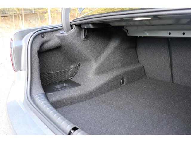 5シリーズ 523i Mスポーツ 2年間保証付 黒革シート シートヒーター&ベンチレーション シートマッサージ機能 ソフトクローズ アダプティブLEDヘッドライト オートトランク 地デジTV 全方位カメラ Hifiスピーカー ACC(61枚目)