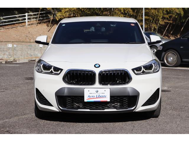 Ｘ２ ｘＤｒｉｖｅ２０ｄＭスポーツＸＥＤジョイ＋ハイライＰ　２年間保証付　黒革シート　シートヒーター　ワイヤレス充電　ＬＥＤヘッドライト　純正ＯＰ２０インチアルミ　パワーバックドア　コンフォートアクセス　ＰＤＣ　バックカメラ　ＨＵＤ　ＡＣＣ　インテリジェントＳ（4枚目）